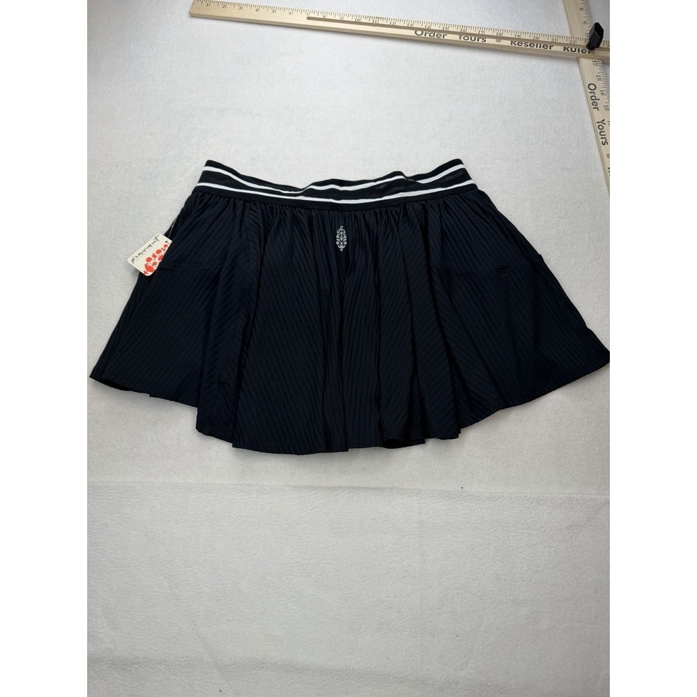 Free People Movement Sultry Skort Black Large NWT Tennis Golf ($78 Retail) - Picture 3 of 10